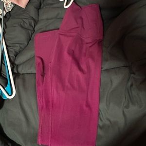 Buttery soft deep purple/pink leggings